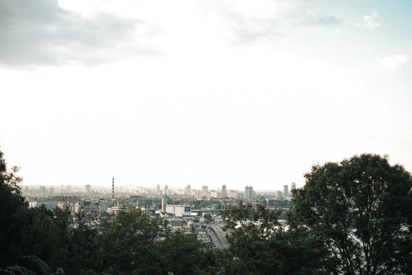 Comment envoyer des vœux de vacances avec humour et légèreté